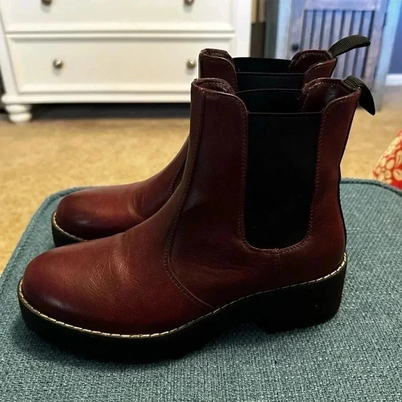 Dirty Laundry Red Leather Boots - Picture 3 of 10